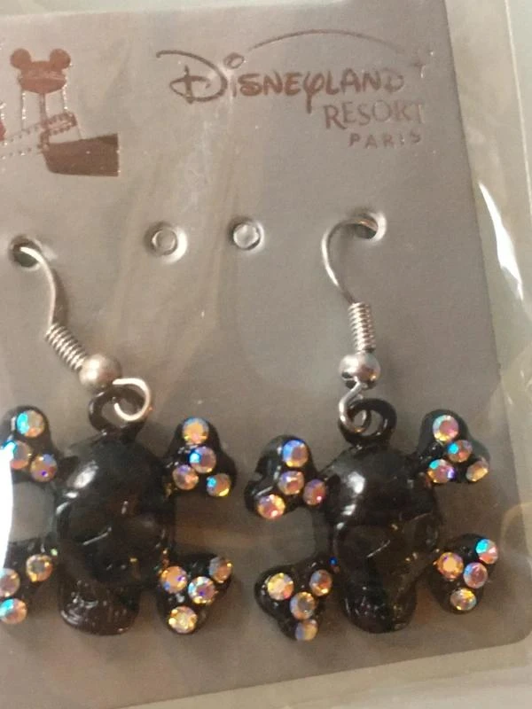 Boucles d'oreilles tête de mort / pirate avec strass - disney disneyland paris -